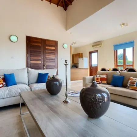 “imagine Renting This Luxury With Golf Course Views″ - Lefkara * كوكليا