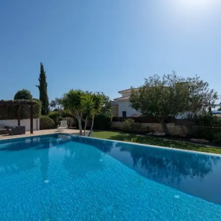 “imagine Renting This Luxury With Golf Course Views″ - Lefkara Kouklia
