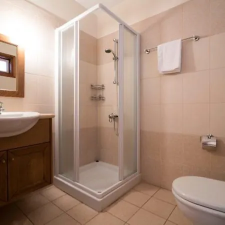 “imagine Renting This Luxury With Golf Course Views″ - Lefkara *